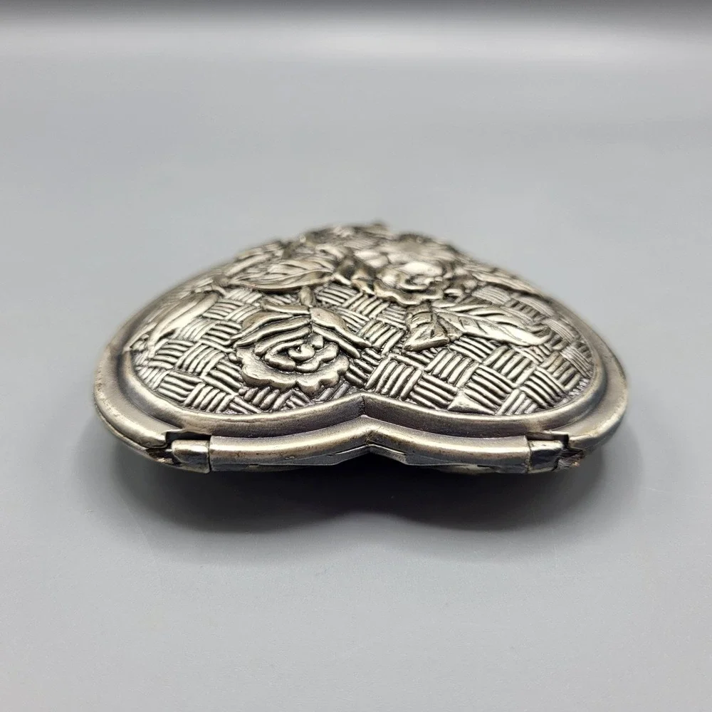 Vintage Compact Mirror Womens Heart Rose Embossed Basketweave Silver Tone